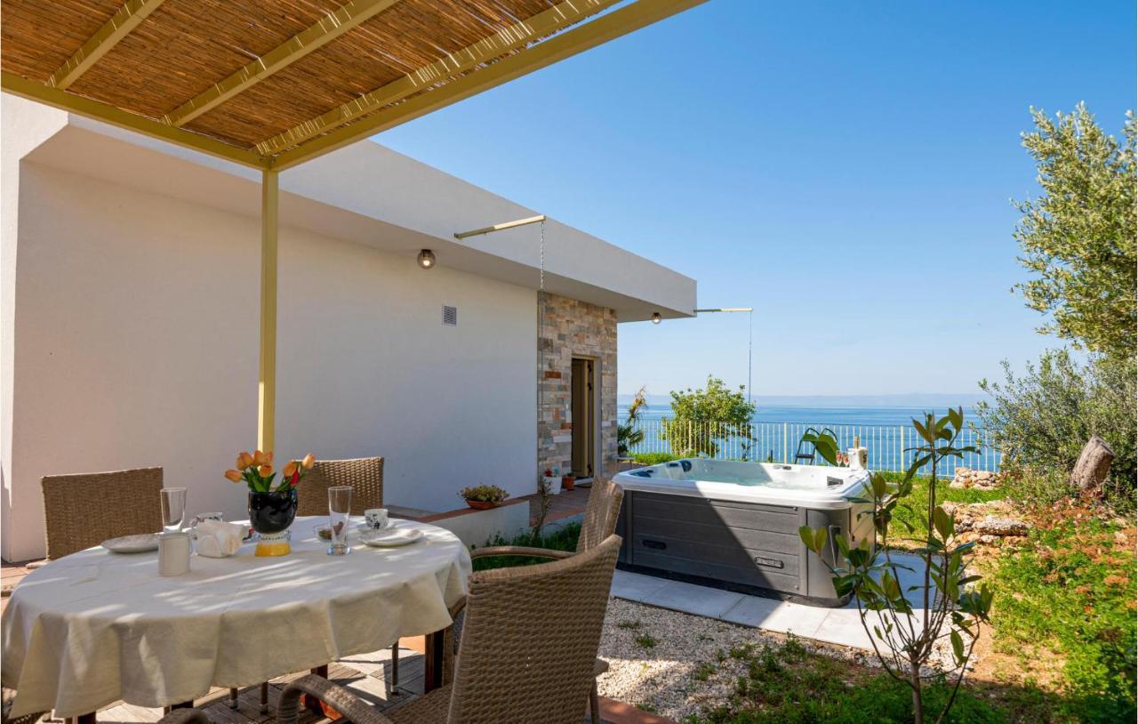 Holiday Home Villetta Belveder Башка-Вода Экстерьер фото